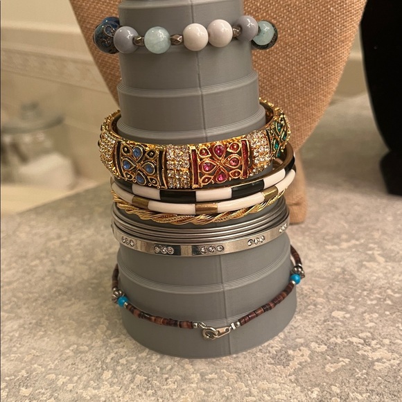 Lot of 10 bangles/bracelets and anklet - Picture 5 of 17